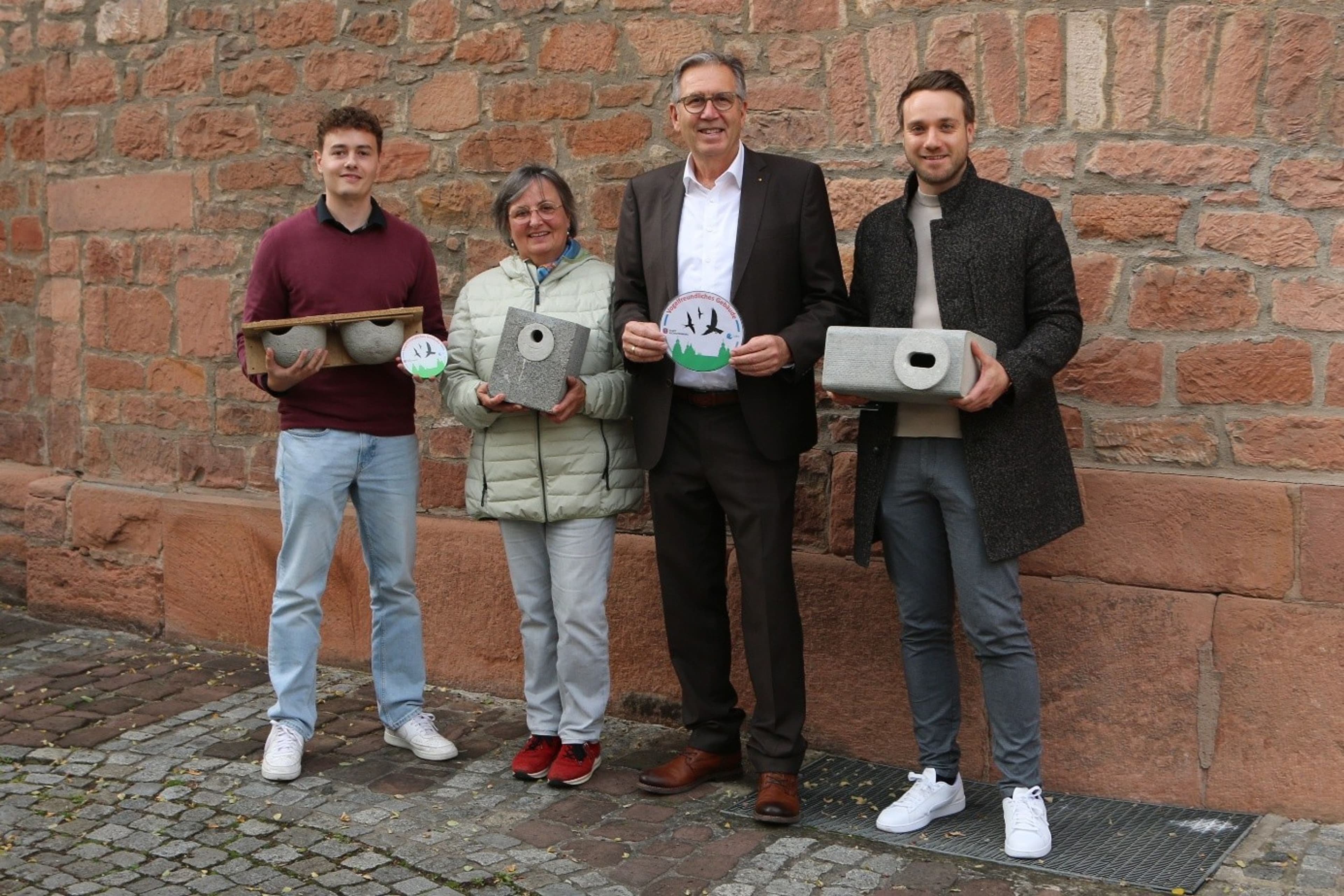 Aschaffenburg macht Gebäude vogelfreundlich