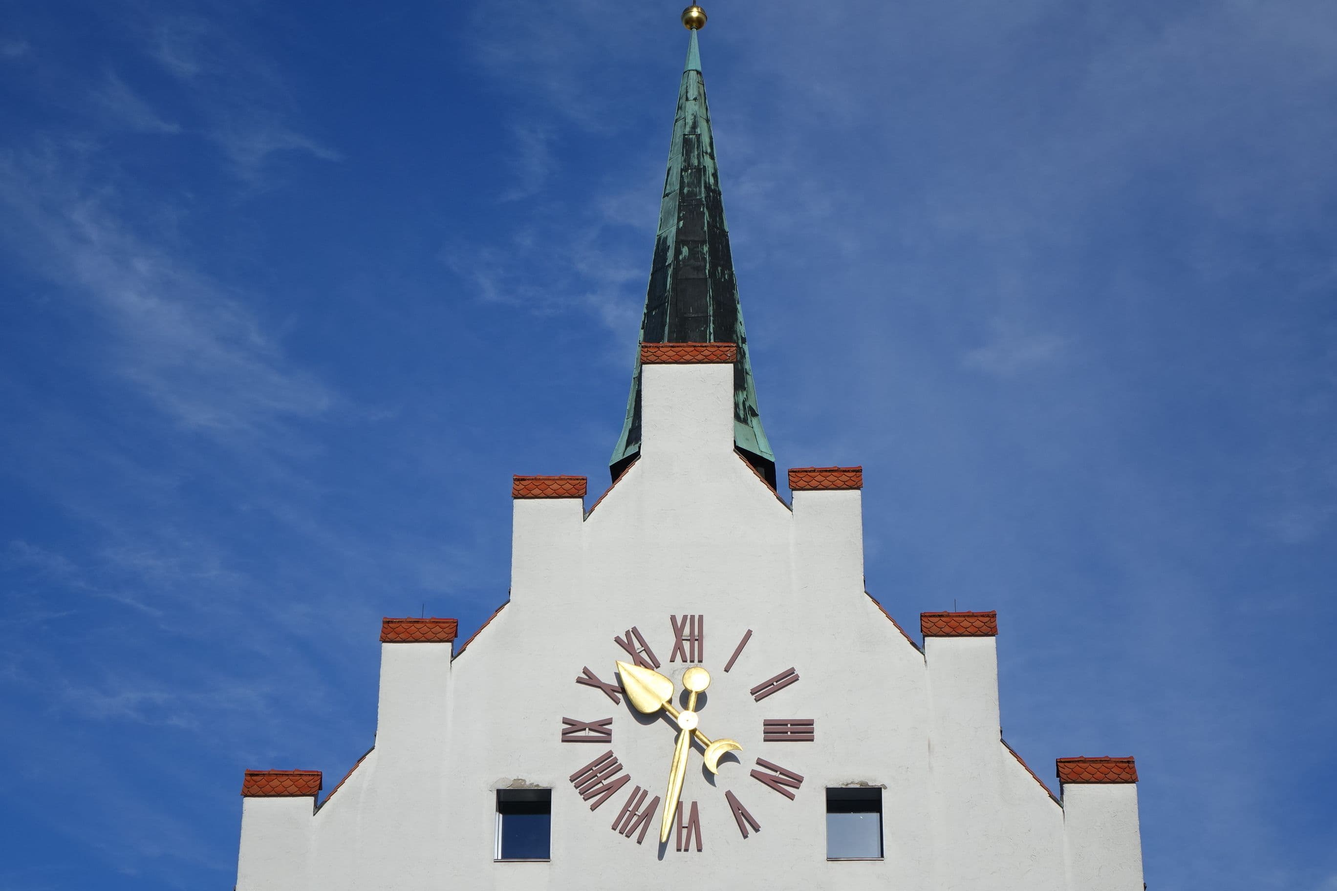 Rathausuhr in Neumarkt steht erneut still