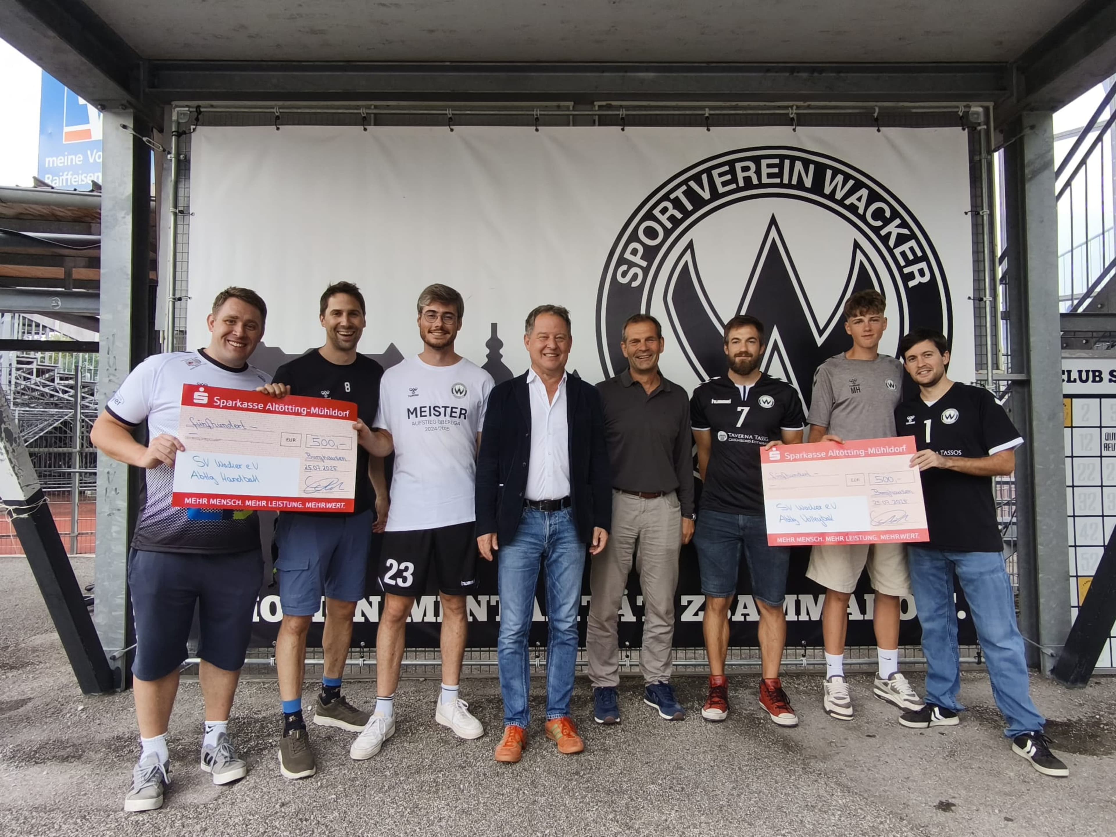 SV Wacker Burghausen feiert Doppelerfolg