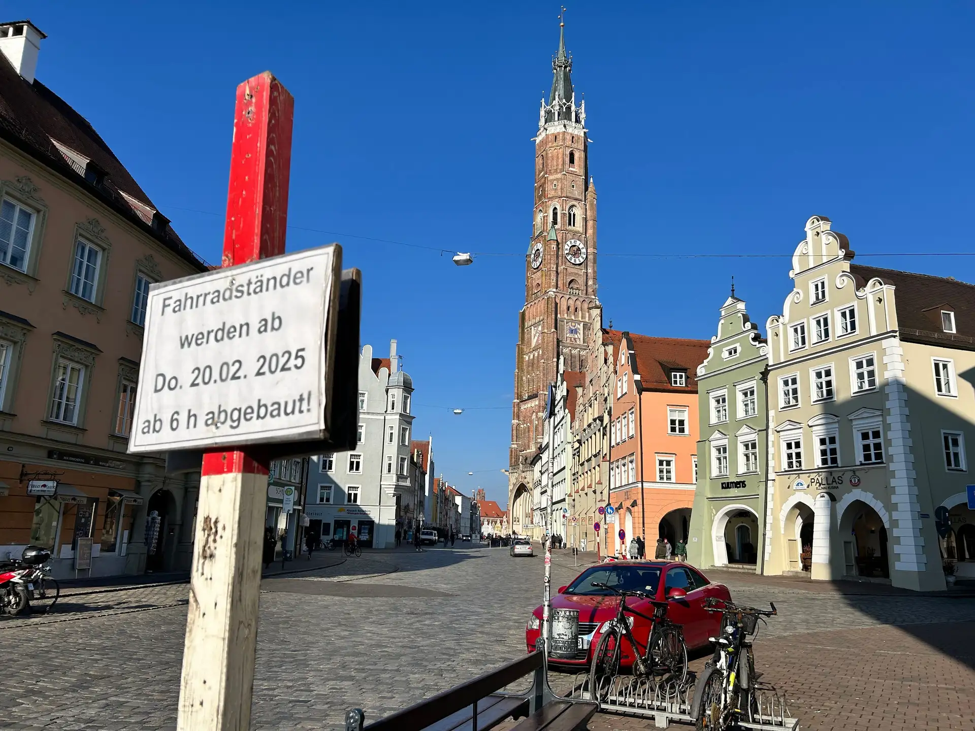 Radfahrer aufgepasst: Landshut erneuert über 20 Fahrradständer!