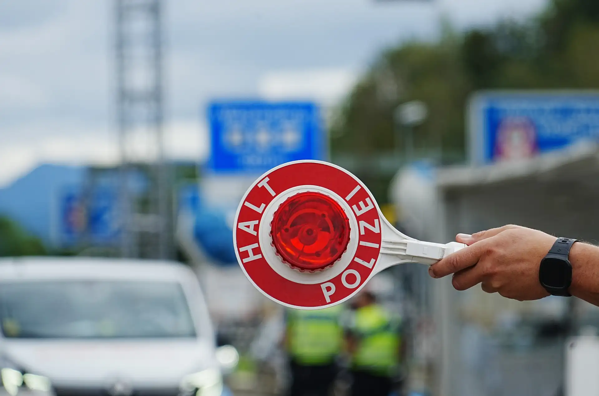 ndespolizeidirektion München: "Tag der Haftbefehle" bei Grenzkontrollen am Donnerstag