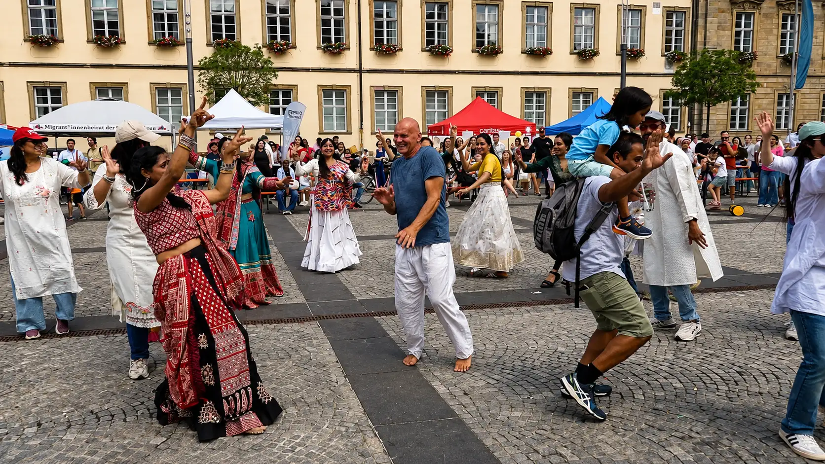 Mit Musik, Tanz und vielen Begegnungen wurde der Maxplatz beim „Fest der Vielfalt“ zum Treffpunkt der Kulturen. Mehrere hundert Besucherinnen und Besucher feierten gemeinsam Vielfalt und Zusammenhalt.