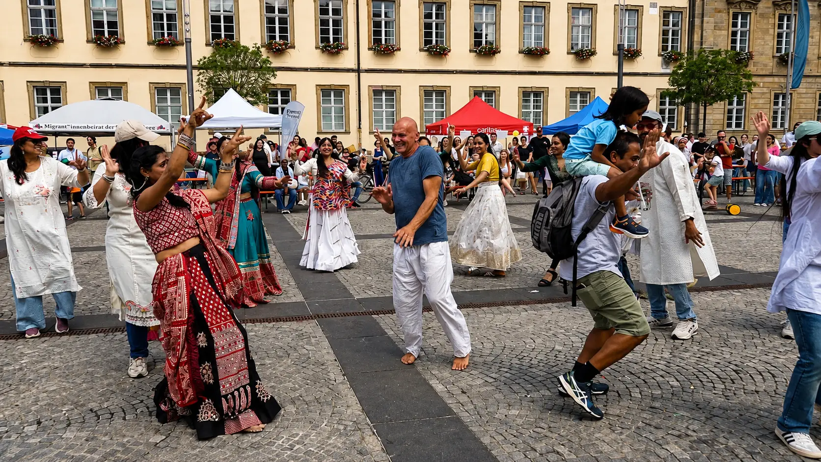 Mit Musik, Tanz und vielen Begegnungen wurde der Maxplatz beim „Fest der Vielfalt“ zum Treffpunkt der Kulturen. Mehrere hundert Besucherinnen und Besucher feierten gemeinsam Vielfalt und Zusammenhalt.
